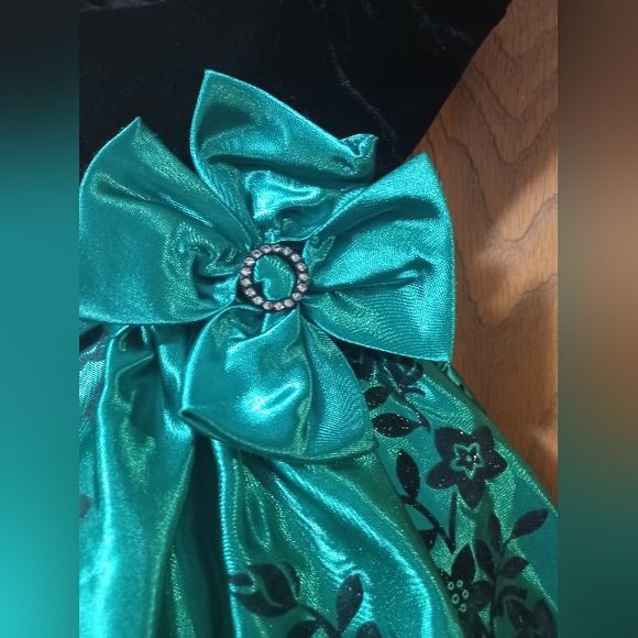 JONA MICHELLE black velvet & green floral print satin formal dress - Picture 3 of 9